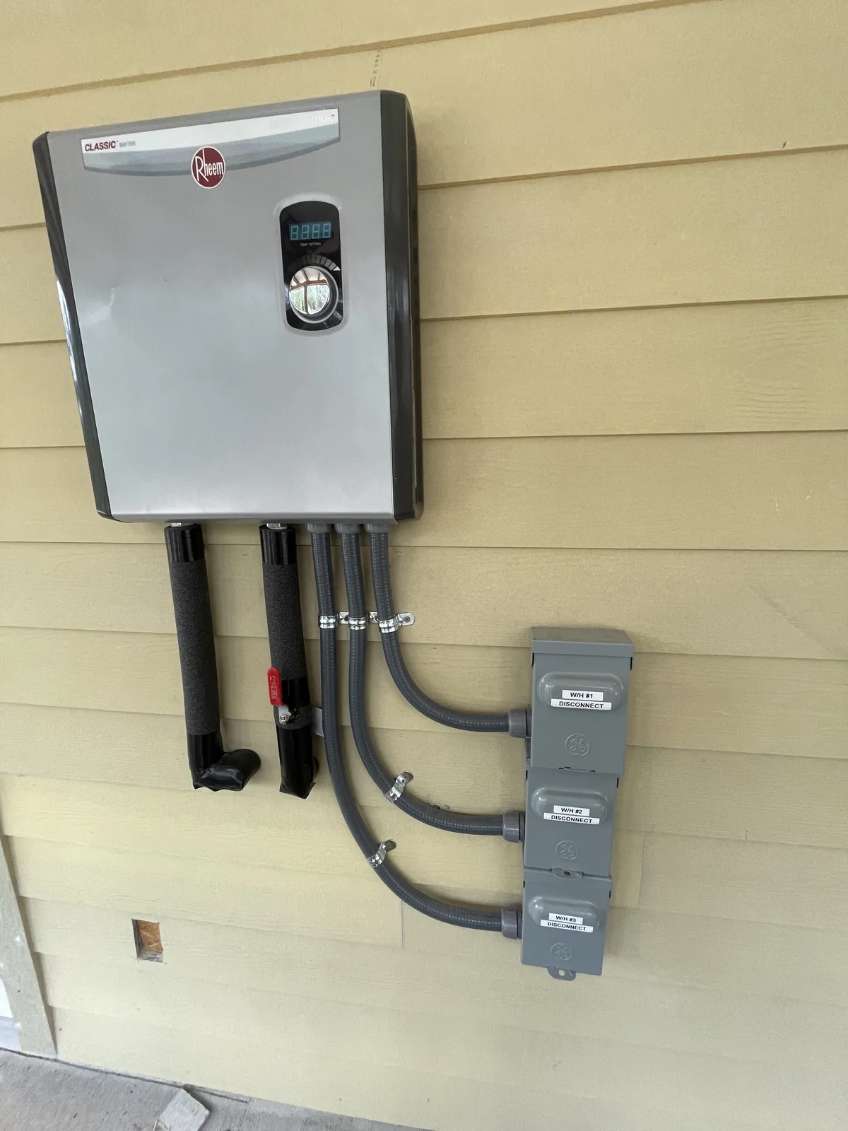 Florida Storm Season and Your Home's Electrical System: A Surge Protection Guide